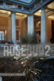 Venezia,1987.Palazzo Grassi. Mostra Effetto Arcimboldo. Mostra esposizione Arcimboldo.Venice,1987. Palazzo Grassi. Exhibition Effetto Arcimboldo  ©Graziano Arici/Rosebud2