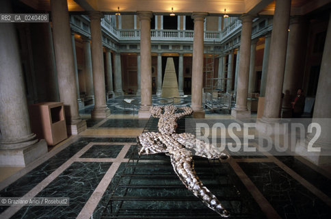 Venezia,1987.Palazzo Grassi. Mostra Effetto Arcimboldo. Mostra esposizione Arcimboldo.Venice,1987. Palazzo Grassi. Exhibition Effetto Arcimboldo  ©Graziano Arici/Rosebud2