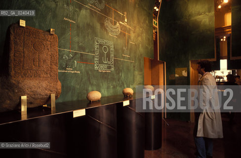 Venezia,1991. Palazzo Grassi. Mostra I Celti.La prima Europa. Arte Celtico Celti Mostra.Venice,1991. Palazzo Grassi. Exhibition I Celti.La prima Europa ©Graziano Arici/Rosebud2