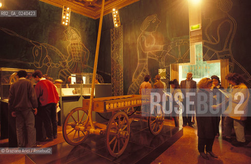 Venezia,1991. Palazzo Grassi. Mostra I Celti.La prima Europa. Arte Celtico Celti Mostra.Venice,1991. Palazzo Grassi. Exhibition I Celti.La prima Europa ©Graziano Arici/Rosebud2