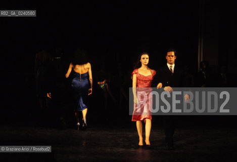 -Venezia,1985. Gran Teatro la Fenice. Balletto Kontakthof, coreografia di Pina Bausch, corpo di ballo Tanztheater Wuppertal..-Venice,1985. Gran Teatro la Fenice. Dance ballet Kontakthof, choreographed by Pina Bausch, Tanztheater Wuppertal dancers chorus ©Graziano Arici/Rosebud2