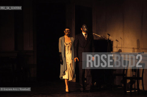 -Venezia,1985. Gran Teatro la Fenice. Balletto Kontakthof, coreografia di Pina Bausch, corpo di ballo Tanztheater Wuppertal..-Venice,1985. Gran Teatro la Fenice. Dance ballet Kontakthof, choreographed by Pina Bausch, Tanztheater Wuppertal dancers chorus ©Graziano Arici/Rosebud2