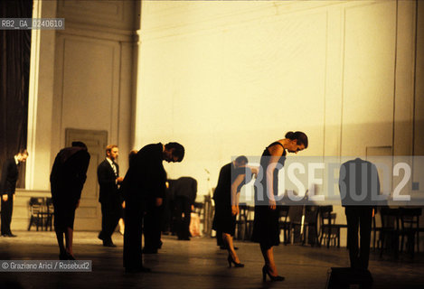-Venezia,1985. Gran Teatro la Fenice. Balletto Kontakthof, coreografia di Pina Bausch, corpo di ballo Tanztheater Wuppertal..-Venice,1985. Gran Teatro la Fenice. Dance ballet Kontakthof, choreographed by Pina Bausch, Tanztheater Wuppertal dancers chorus ©Graziano Arici/Rosebud2