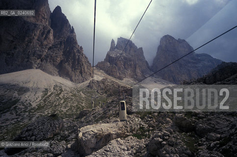 Val di Fassa (Trentino). Cabinovia del Sassolungo. Geo Sassolungo Montagna Trentino.Val di Fassa (Trentino). Cableway  in the Sassolungo ©Graziano Arici/Rosebud2