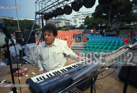 -Jesolo(Venezia),1992. Il compositore Philip Glass. Musica classica contemporanea minimalismo ritratto compositore.-Jesolo(Venice),1992. The contemporary composer Philip Glass ©Graziano Arici/Rosebud2