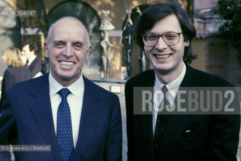 - Venezia, 1985.Il critico e storico dellarte Vittorio Sgarbi e il Presidente della Montedison Mario Schimberni. ECONOMIA  Montedison critico arte storico .- Venice,1985. The italian profession historian Vittorio Sgarbi and the Montedison President Mario Schimberni ©Graziano Arici/Rosebud2  astga ©Graziano Arici/Rosebud2
