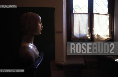 -Sicilia,2002.Palermo. Museo di Palazzo Abatellis:busto di Eleonora dAragona di Francesco Laurana. Geo Palermo museo busto Aragona Arte Scultura.-Sicily,2002.Palermo. Palazzo Abatellis: Eleonora of Aragon bust by Francesco Laurana ©Graziano Arici/Rosebud2
