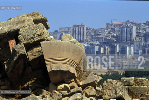 -Sicilia,2002.Agrigento.Valle dei templi. Tempio di Giove. Geo Agrigento tempio Giove sito archeologia.-Sicily,2002.Agrigento. Valley of the Temples.Temple fo Juno  ©Graziano Arici/Rosebud2