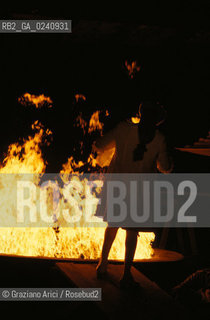 Venezia,1979.Riprese del film Don Giovannidi Joseph Losey.Il cantante lirico Ruggero Raimondi nella parte del Don Giovanni.Cinema film Don Giovanni set backstage..Venice,1979. Backstage of the film Don Giovanni.The opera singer Ruggero Raimondi  @ Graziano Arici.