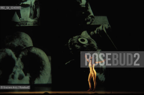 -Venezia,1981. Biennale Musica. Il balletto pantomima  Le Bal Mirò, opera di Silvano Bussotti. Musica Danza Mirò balletto coreografia scenografia contemporaneo.-Venice,1981. Music Biennale. The ballet Le Bal Mirò, by Silvano Bussotti ©Graziano Arici/Rosebud2