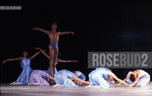 -Venezia, Piazza San Marco,1986. Balletto coreografato da Roland Petit in Piazza San Marco. Danza balletto San Marco Roland Petit.-Venice, Saint Marks Square,1986. Ballet, choreographed by Roland Petit in Saint Marks Square ©Graziano Arici/Rosebud2