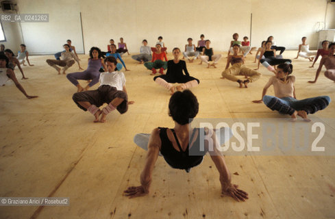-Venezia,1980. Stage di danza del ballerino e coreografo Larrio Ekson. Danza ballerino coreografo stage lezione.-Venice,1980. Lesson- stage of the dancer and coreographer Larrio Ekson ©Graziano Arici/Rosebud2  astga ©Graziano Arici/Rosebud2