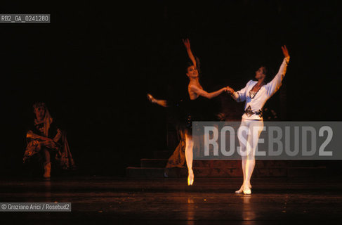 Venice, 1988. Gran Teatro La Fenice.Swan Lake ballet, coreographed by Marius Petipa and Lev Ivanov, music by Pyotr Ilyich Tchaikovsky, corps ballet of the S.M.Kirov theatre Leningrad .Venezia, 1988. Gran Teatro La Fenice. Balletto Il Lago dei Cigni,corpo di ballo teatro S.M.Kirov di Leningrado, coreografia di Marius Petipa e Lev Ivanov, musica di Pyotr Ilyich Tchaikovsky. Danza balletto classica Lago dei cigni Fenice MES ©Graziano Arici/Rosebud2.