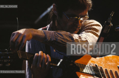Venezia, 1995.Ritratto del chitarrista Hans Reichel. Musica chitarrista chitarra ritratto.Venice, 1995. Portrait of the guitarist  Hans Reichel ©Graziano Arici/Rosebud2  astga ©Graziano Arici/Rosebud2