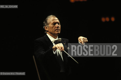 -Venezia,1991. Ritratto del direttore dorchestra George Pretre durante un concerto. Musica classica direttore dorchestra concerto ritratto.-Venice,1991. Portraits of the opera conductor George Pretre during a concert ©Graziano Arici/Rosebud2