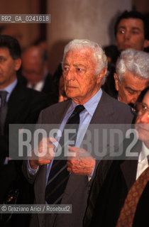 Venezia,1988.Palazzo Grassi. Mostra I Greci e lOccidente.Il Presidente della Fiat Gianni Agnelli. Arte mostra Storia Greci Occidente Grecia civiltà popolazione Presidente FIAT ritratto .Venice,1988.Palazzo Grassi. Exhibition I Greci e lOccidente.The President of FIAT Gianni Agnelli  ©Graziano Arici/Rosebud2