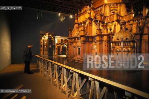 Venezia,1994.Palazzo Grassi. Mostra Rinascimento-Rinascimento da Brunelleschi a Michelangelo : la rappresentazione dellarchitettura. Arte Mostra Architettura Storia Rinascimento.Venice,1994.Palazzo Grassi. Exhibition Rinascimento - Renaissance ©Graziano Arici/Rosebud2