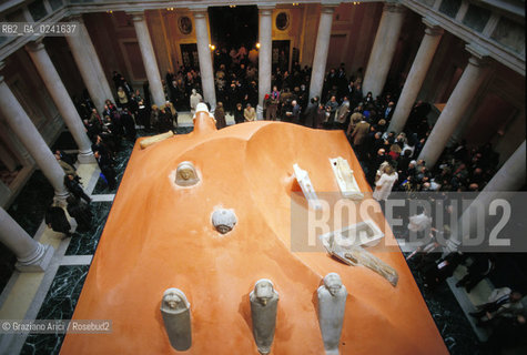 Venezia,1988.Palazzo Grassi. Mostra I Fenici. Arte mostra Storia fenicio Fenici civiltà popolazione.Venice,1988.Palazzo Grassi. Exhibition The Phoenicians ©Graziano Arici/Rosebud2
