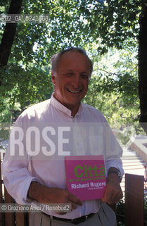 Venezia,2000.7a Mostra Internazionale di Architettura : Less aesthetics more ethics.Ritratto dellarchitetto Richard Rogers.Architettura architetto ritratto.Venice,2000.7th International Architecture Exhibition. Portrait of the architect Richard Rogers ©Graziano Arici/Rosebud2
