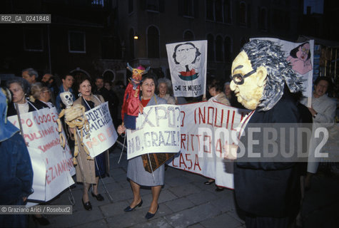 Venezia,1989. Manifestazione contro lExpo. NO EXPO.Expo protesta manifestazione politica.Venice,1989. Demonstration against the Expo ©Graziano Arici/Rosebud2