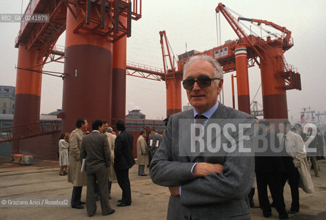 -Venezia,1988. Inaugurazione del modello di paratoia mobile del progetto Mose alla bocche di porto del Lido.Ritratto dellingegnere Giovanni Mazzacurati, presidente del Consorzio Venezia Nuova. lido modello paratoia bocca di porto MOSE consorzio venezia nuova inaugurazione -Venice,1988. Inauguration of the model of mobile gates of the Mose project in the Lido: portrait of Giovanni Mazzacurati, President of the Consorzio Venezia Nuova ©Graziano Arici/Rosebud2.