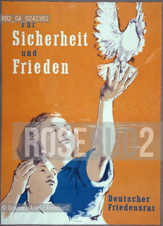 Manifesto sulla condizione della donna. Femminismo donna condizione lotta movimento politica rapporto cultura sesso potere sociale famiglia autonomia classe femmina diritto voto uguaglianza libertà parità.Manifest on the feminine condition. Woman Feminism society condition status movement policy relation sex womens rights sexism voting cultural power liberal equality relation MES .Reproducted by Archivio Graziano Arici  astga ©Graziano Arici/Rosebud2