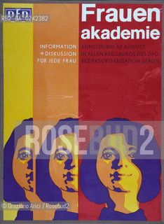 Manifesto sulla condizione della donna. Femminismo donna condizione lotta movimento politica rapporto cultura sesso potere sociale famiglia autonomia classe femmina diritto voto uguaglianza libertà parità.Manifest on the feminine condition. Woman Feminism society condition status movement policy relation sex womens rights sexism voting cultural power liberal equality relation MES .Reproducted by Archivio Graziano Arici  astga ©Graziano Arici/Rosebud2