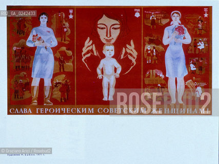 Manifesto sulla condizione della donna. Femminismo donna condizione lotta movimento politica rapporto cultura sesso potere sociale famiglia autonomia classe femmina diritto voto uguaglianza libertà parità.Manifest on the feminine condition. Woman Feminism society condition status movement policy relation sex womens rights sexism voting cultural power liberal equality relation MES .Reproducted by Archivio Graziano Arici  astga ©Graziano Arici/Rosebud2