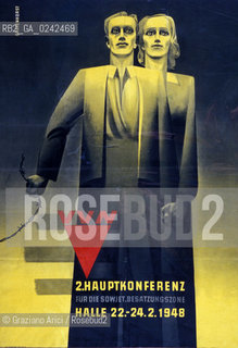 Manifesto sulla condizione della donna. Femminismo donna condizione lotta movimento politica rapporto cultura sesso potere sociale famiglia autonomia classe femmina diritto voto uguaglianza libertà parità.Manifest on the feminine condition. Woman Feminism society condition status movement policy relation sex womens rights sexism voting cultural power liberal equality relation MES.Reproducted by Archivio Graziano Arici  astga ©Graziano Arici/Rosebud2