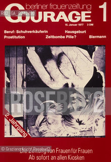 Manifesto sulla condizione della donna. Femminismo donna condizione lotta movimento politica rapporto cultura sesso potere sociale famiglia autonomia classe femmina diritto voto uguaglianza libertà parità.Manifest on the feminine condition. Woman Feminism society condition status movement policy relation sex womens rights sexism voting cultural power liberal equality relation MES.Reproducted by Archivio Graziano Arici  astga ©Graziano Arici/Rosebud2