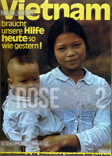 Manifesto sulla condizione della donna. Femminismo donna condizione lotta movimento politica rapporto cultura sesso potere sociale famiglia autonomia classe femmina diritto voto uguaglianza libertà parità.Manifest on the feminine condition. Woman Feminism society condition status movement policy relation sex womens rights sexism voting cultural power liberal equality relation MES.Reproducted by Archivio Graziano Arici  astga ©Graziano Arici/Rosebud2