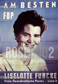 Manifesto sulla condizione della donna. Femminismo donna condizione lotta movimento politica rapporto cultura sesso potere sociale famiglia autonomia classe femmina diritto voto uguaglianza libertà parità.Manifest on the feminine condition. Woman Feminism society condition status movement policy relation sex womens rights sexism voting cultural power liberal equality relation MES.Reproducted by Archivio Graziano Arici  astga ©Graziano Arici/Rosebud2