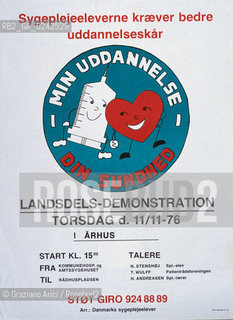 Manifesto sulla condizione della donna. Femminismo donna condizione lotta movimento politica rapporto cultura sesso potere sociale famiglia autonomia classe femmina diritto voto uguaglianza libertà parità.Manifest on the feminine condition. Woman Feminism society condition status movement policy relation sex womens rights sexism voting cultural power liberal equality relation MES.Reproducted by Archivio Graziano Arici  astga ©Graziano Arici/Rosebud2