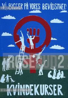 Manifesto sulla condizione della donna. Femminismo donna condizione lotta movimento politica rapporto cultura sesso potere sociale famiglia autonomia classe femmina diritto voto uguaglianza libertà parità.Manifest on the feminine condition. Woman Feminism society condition status movement policy relation sex womens rights sexism voting cultural power liberal equality relation MES.Reproducted by Archivio Graziano Arici  astga ©Graziano Arici/Rosebud2