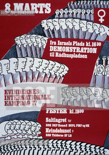 Manifesto sulla condizione della donna. Femminismo donna condizione lotta movimento politica rapporto cultura sesso potere sociale famiglia autonomia classe femmina diritto voto uguaglianza libertà parità.Manifest on the feminine condition. Woman Feminism society condition status movement policy relation sex womens rights sexism voting cultural power liberal equality relation MES.Reproducted by Archivio Graziano Arici  astga ©Graziano Arici/Rosebud2