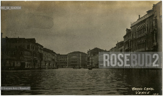 -Venezia,1912,senza indicazione dellautore,veduta del Canal Grande. Stampa ai sali dargento,cm 8x14. Fotoantiche stampa Canal Grande.-Venezia,1912, no authors indication, view of Grand Canal. Silver salt print, cm 8x14   © Archivio Graziano Arici..