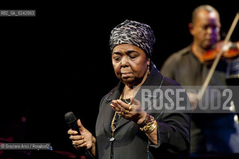 Venice, 26 july 2011 - The Cape Verdean popular singer Cesaria Evora, nicknamed the barefoot diva for performing without shoes, the best internationally known practitioner of morna music musica pop capoverde cantante ©Graziano Arici/Rosebud2.