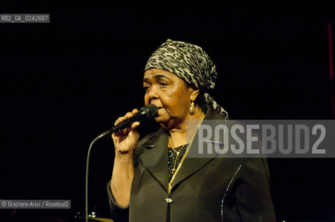 Venice, 26 july 2011 - The Cape Verdean popular singer Cesaria Evora, nicknamed the barefoot diva for performing without shoes, the best internationally known practitioner of morna music musica pop capoverde cantante ©Graziano Arici/Rosebud2.
