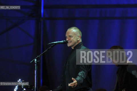 The English musician, singer-songwriter, activist, actor and philanthropist Sting (born Gordon Matthew Thomas Sumner on 2 October 1951), CBE, . Prior to starting his solo career, he was the principal songwriter, lead singer and bassist of the rock band The Police. musica pop rock cantante ©Graziano Arici/Rosebud2