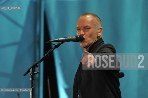 The English musician, singer-songwriter, activist, actor and philanthropist Sting (born Gordon Matthew Thomas Sumner on 2 October 1951), CBE, . Prior to starting his solo career, he was the principal songwriter, lead singer and bassist of the rock band The Police. musica pop rock cantante ©Graziano Arici/Rosebud2