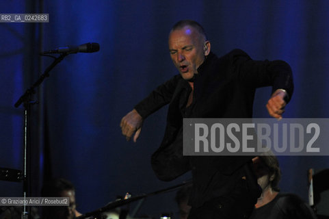 The English musician, singer-songwriter, activist, actor and philanthropist Sting (born Gordon Matthew Thomas Sumner on 2 October 1951), CBE, . Prior to starting his solo career, he was the principal songwriter, lead singer and bassist of the rock band The Police. musica pop rock cantante ©Graziano Arici/Rosebud2