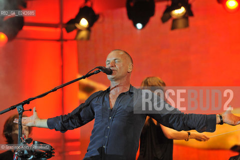 The English musician, singer-songwriter, activist, actor and philanthropist Sting (born Gordon Matthew Thomas Sumner on 2 October 1951), CBE, . Prior to starting his solo career, he was the principal songwriter, lead singer and bassist of the rock band The Police. musica pop rock cantante ©Graziano Arici/Rosebud2