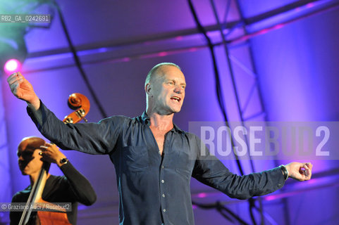 The English musician, singer-songwriter, activist, actor and philanthropist Sting (born Gordon Matthew Thomas Sumner on 2 October 1951), CBE, . Prior to starting his solo career, he was the principal songwriter, lead singer and bassist of the rock band The Police. musica pop rock cantante ©Graziano Arici/Rosebud2