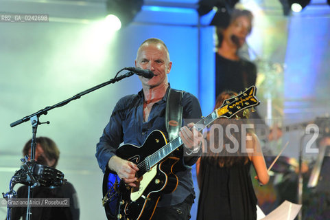 The English musician, singer-songwriter, activist, actor and philanthropist Sting (born Gordon Matthew Thomas Sumner on 2 October 1951), CBE, . Prior to starting his solo career, he was the principal songwriter, lead singer and bassist of the rock band The Police. musica pop rock cantante ©Graziano Arici/Rosebud2