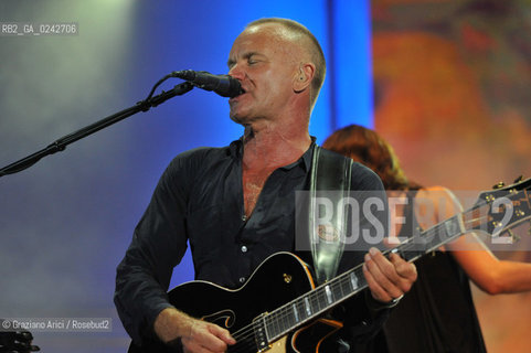 The English musician, singer-songwriter, activist, actor and philanthropist Sting (born Gordon Matthew Thomas Sumner on 2 October 1951), CBE, . Prior to starting his solo career, he was the principal songwriter, lead singer and bassist of the rock band The Police. musica pop rock cantante ©Graziano Arici/Rosebud2