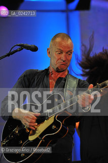 The English musician, singer-songwriter, activist, actor and philanthropist Sting (born Gordon Matthew Thomas Sumner on 2 October 1951), CBE, . Prior to starting his solo career, he was the principal songwriter, lead singer and bassist of the rock band The Police. musica pop rock cantante ©Graziano Arici/Rosebud2