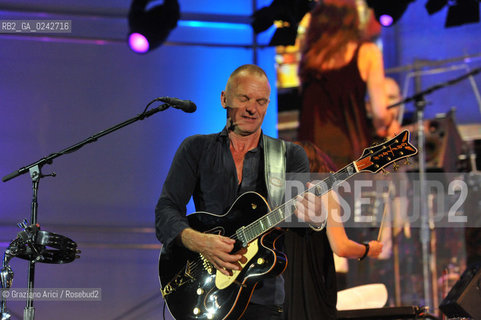 The English musician, singer-songwriter, activist, actor and philanthropist Sting (born Gordon Matthew Thomas Sumner on 2 October 1951), CBE, . Prior to starting his solo career, he was the principal songwriter, lead singer and bassist of the rock band The Police. musica pop rock cantante ©Graziano Arici/Rosebud2