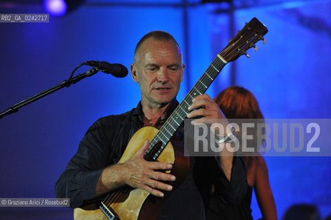 The English musician, singer-songwriter, activist, actor and philanthropist Sting (born Gordon Matthew Thomas Sumner on 2 October 1951), CBE, . Prior to starting his solo career, he was the principal songwriter, lead singer and bassist of the rock band The Police. musica pop rock cantante ©Graziano Arici/Rosebud2
