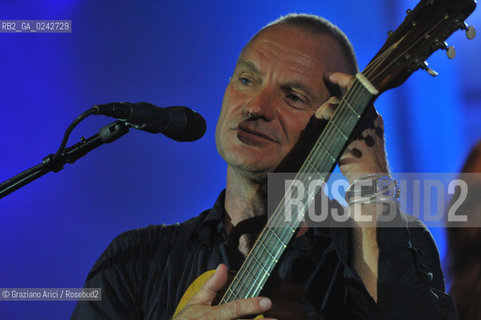 The English musician, singer-songwriter, activist, actor and philanthropist Sting (born Gordon Matthew Thomas Sumner on 2 October 1951), CBE, . Prior to starting his solo career, he was the principal songwriter, lead singer and bassist of the rock band The Police. musica pop rock cantante ©Graziano Arici/Rosebud2