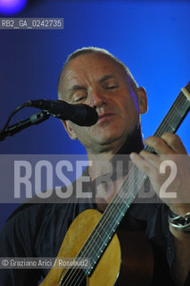 The English musician, singer-songwriter, activist, actor and philanthropist Sting (born Gordon Matthew Thomas Sumner on 2 October 1951), CBE, . Prior to starting his solo career, he was the principal songwriter, lead singer and bassist of the rock band The Police. musica pop rock cantante ©Graziano Arici/Rosebud2